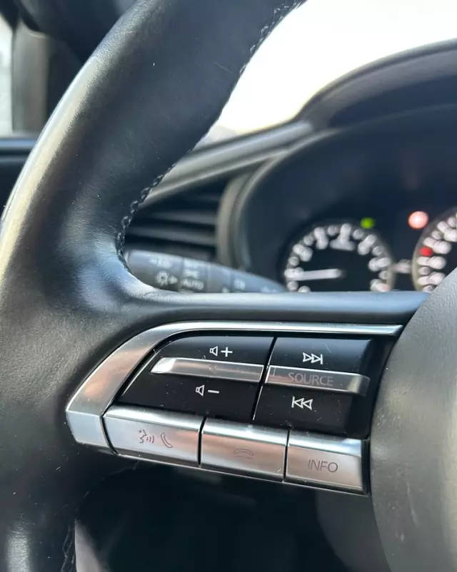 MAZDA 3 E-SKYACTIV-X 2.0 M HYBRID DRIVE SELECTION