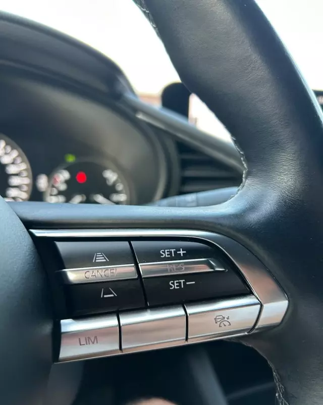 MAZDA 3 E-SKYACTIV-X 2.0 M HYBRID DRIVE SELECTION