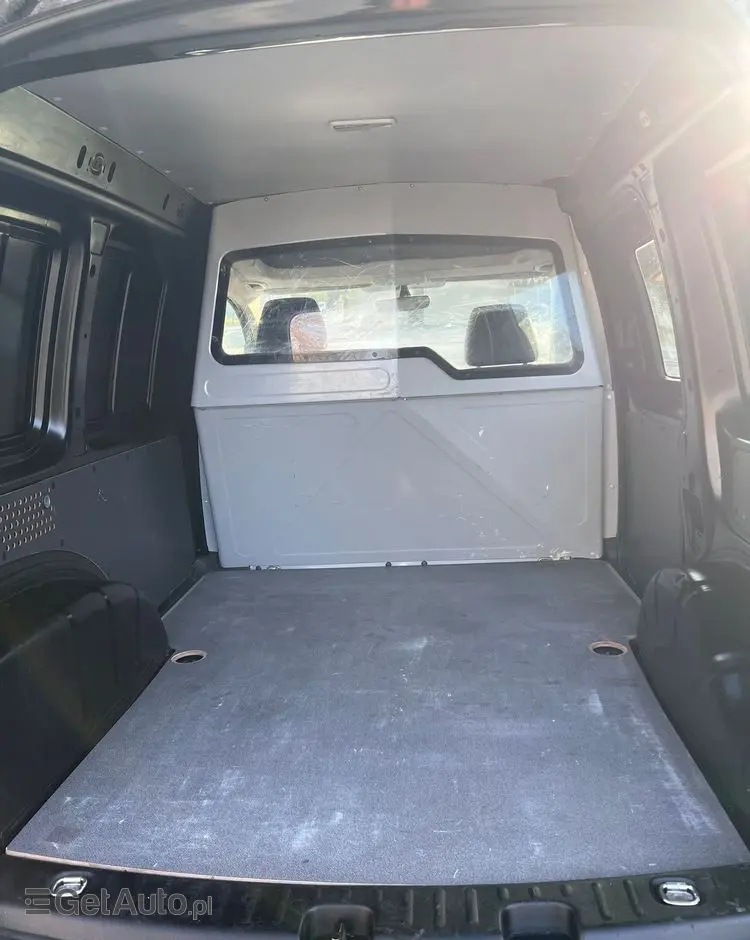 VOLKSWAGEN CADDY/2.0/4X4/ SPROWADZONY na/1 WŁ/FV23%/SERWISOWANY/VW/FORD/OPEL/CITROEN 