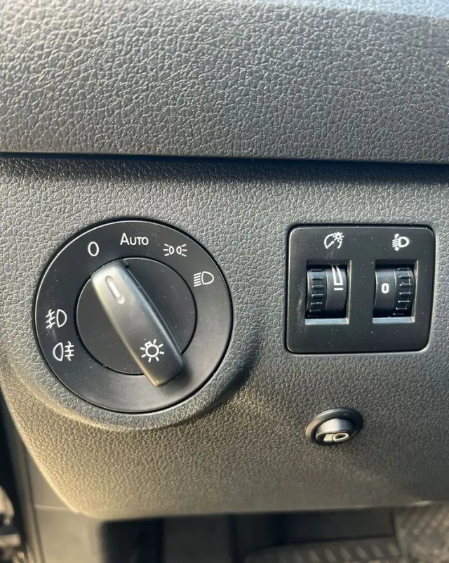 VOLKSWAGEN CADDY/2.0/4X4/ SPROWADZONY na/1 WŁ/FV23%/SERWISOWANY/VW/FORD/OPEL/CITROEN 