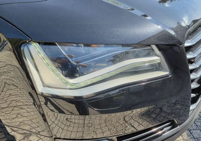 AUDI A8 4.2 FSI Quattro tiptronic