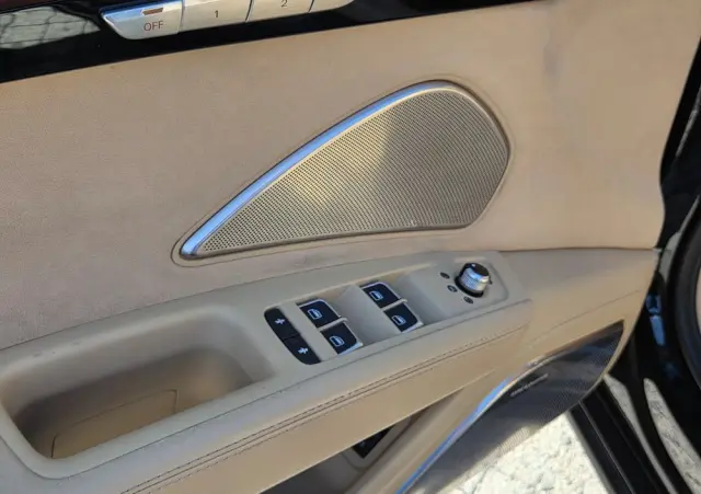AUDI A8 4.2 FSI Quattro tiptronic