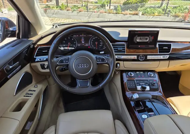 AUDI A8 4.2 FSI Quattro tiptronic