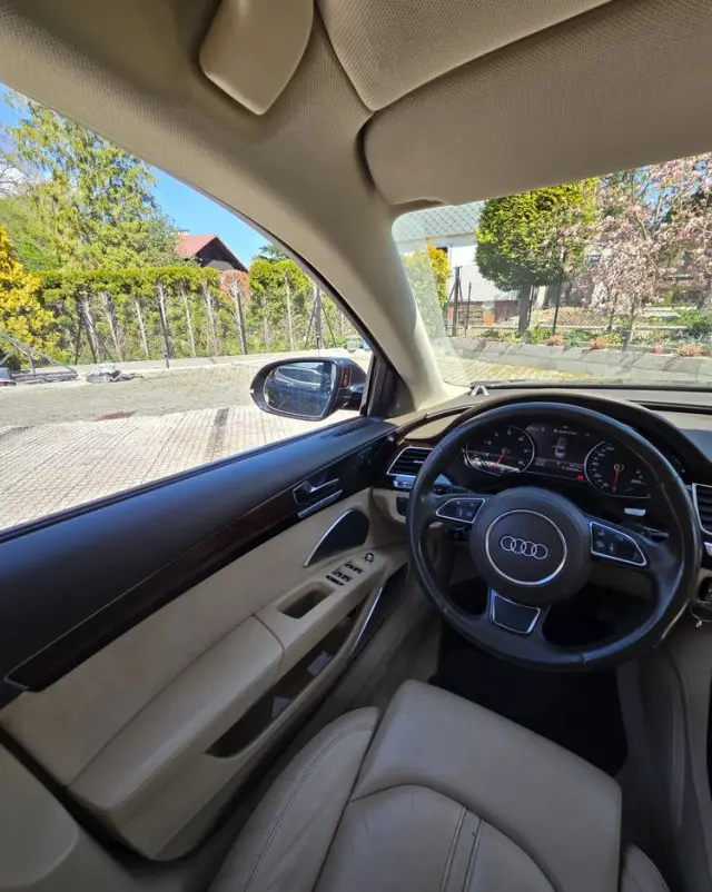 AUDI A8 4.2 FSI Quattro tiptronic