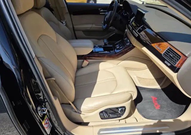 AUDI A8 4.2 FSI Quattro tiptronic
