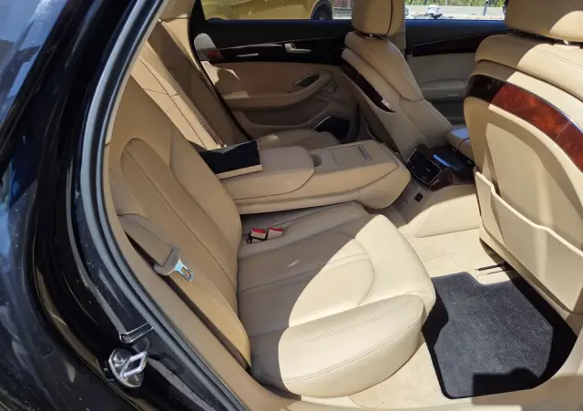 AUDI A8 4.2 FSI Quattro tiptronic