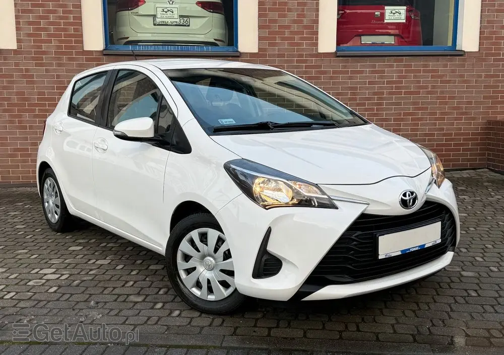 TOYOTA Yaris 1.0 Active