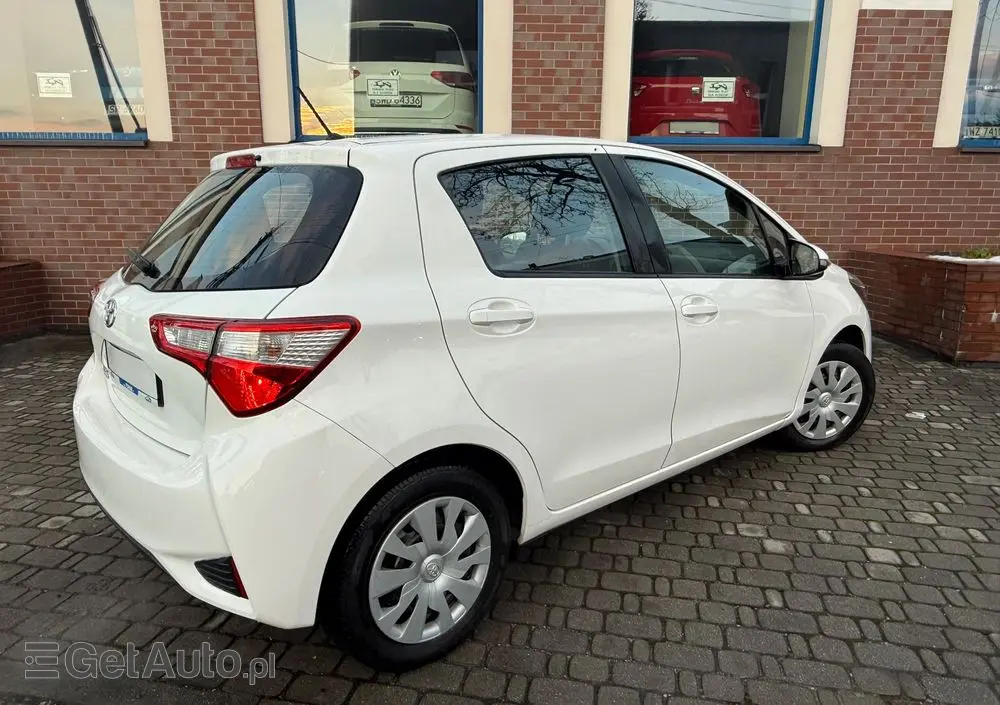 TOYOTA Yaris 1.0 Active