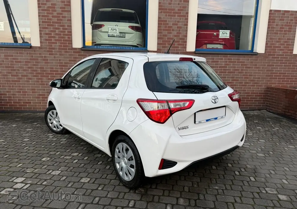 TOYOTA Yaris 1.0 Active