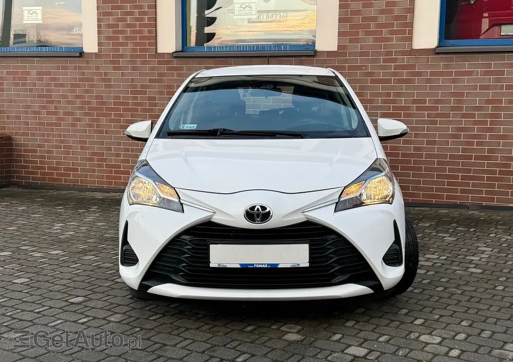 TOYOTA Yaris 1.0 Active