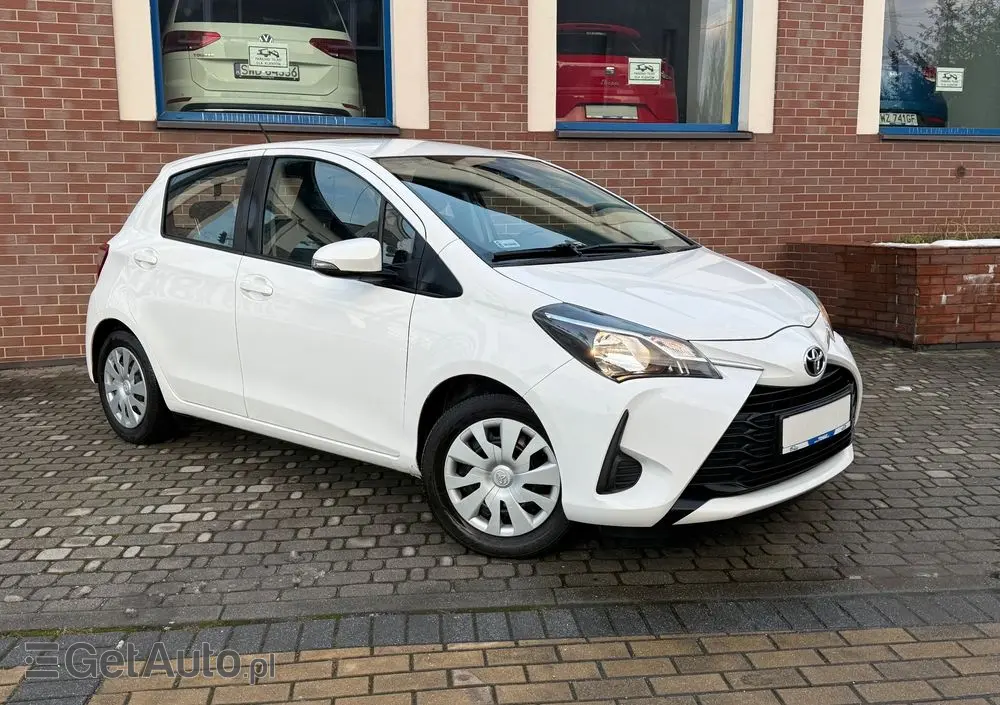TOYOTA Yaris 1.0 Active