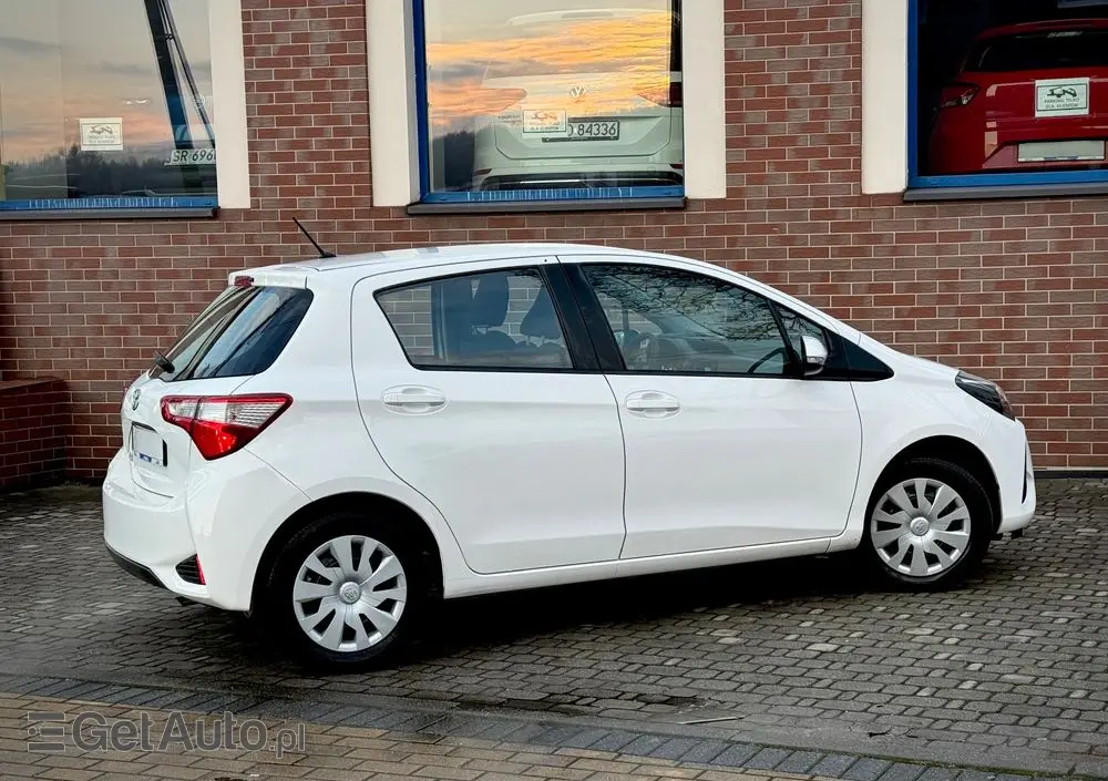 TOYOTA Yaris 1.0 Active