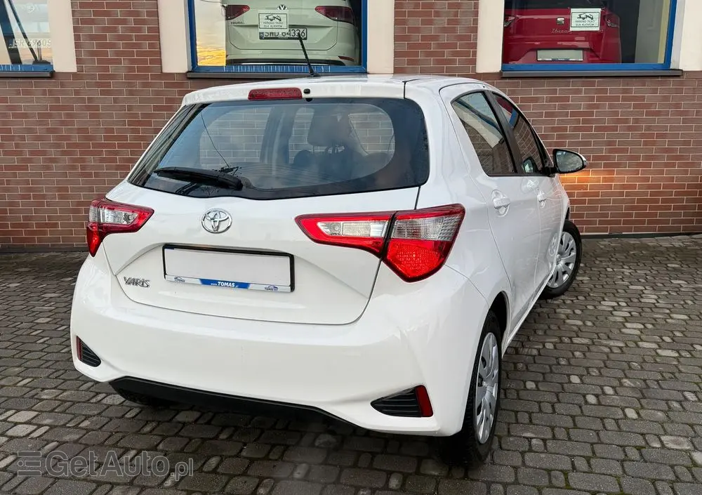 TOYOTA Yaris 1.0 Active
