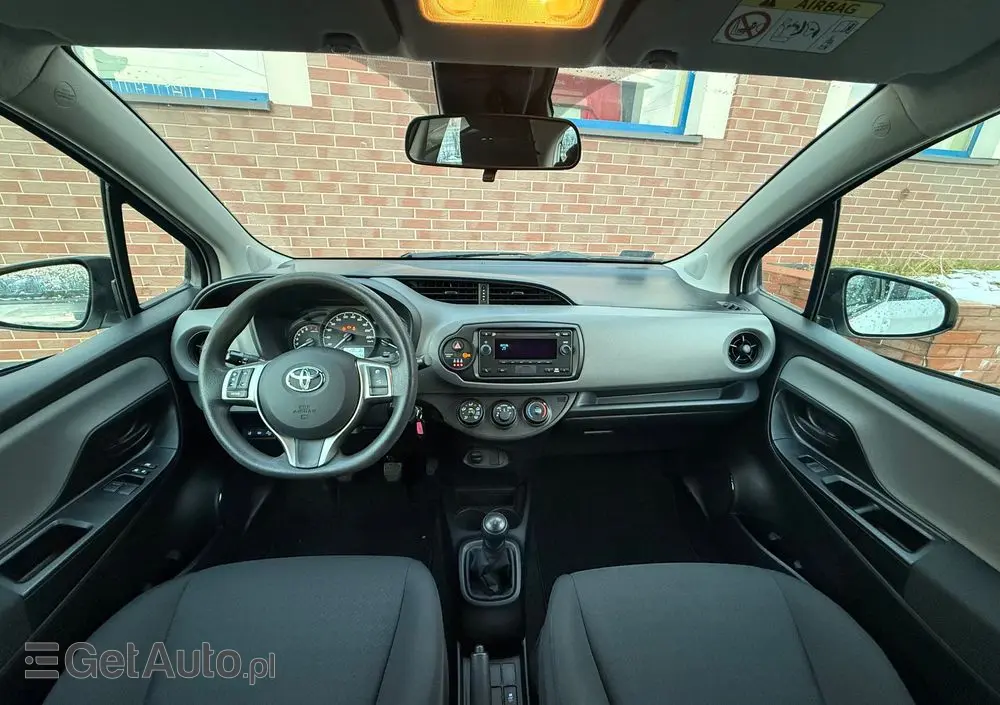 TOYOTA Yaris 1.0 Active