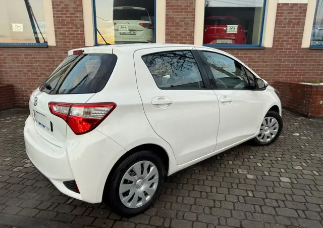 TOYOTA Yaris 1.0 Active