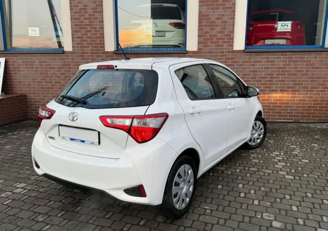 TOYOTA Yaris 1.0 Active