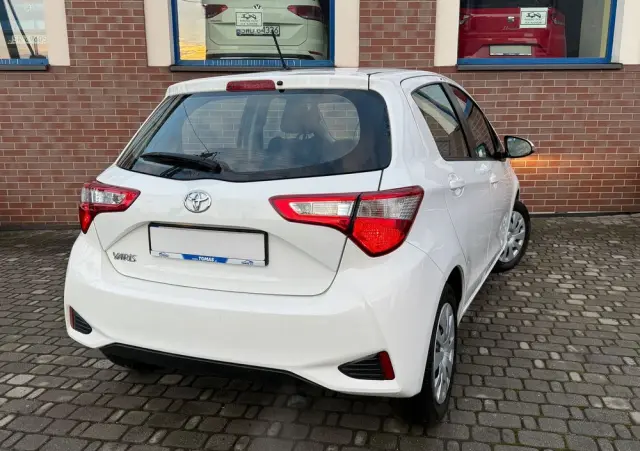 TOYOTA Yaris 1.0 Active