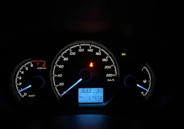 TOYOTA Yaris 1.0 Active