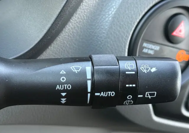 TOYOTA Yaris 1.0 Active