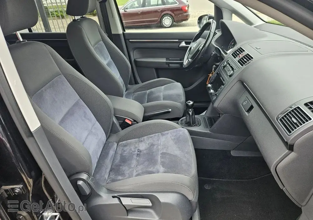 VOLKSWAGEN Touran 1.4 TSI BMT Highline