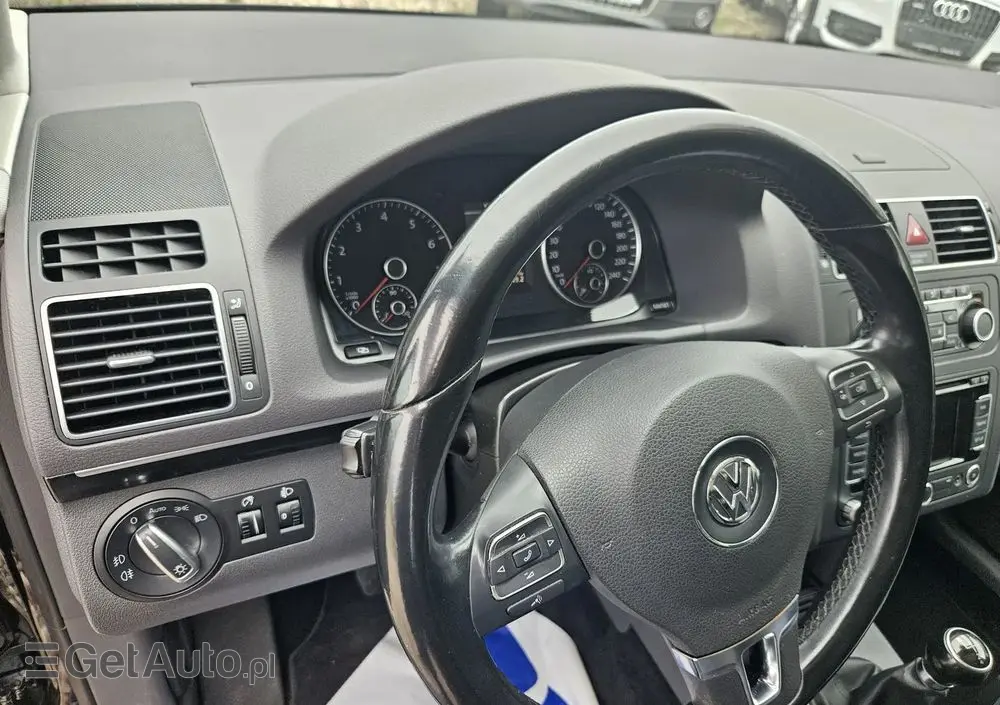 VOLKSWAGEN Touran 1.4 TSI BMT Highline