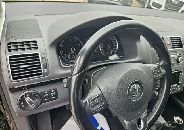 VOLKSWAGEN Touran 1.4 TSI BMT Highline