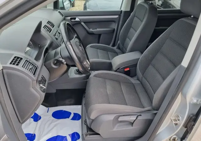 VOLKSWAGEN Touran 1.4 TSI BMT Highline