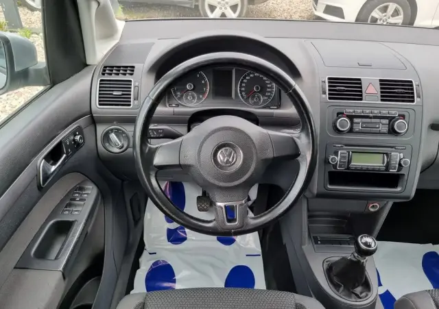 VOLKSWAGEN Touran 1.4 TSI BMT Highline