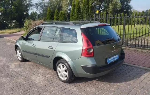 RENAULT Megane 