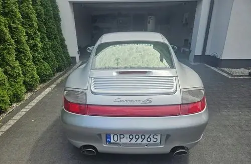 PORSCHE 911 