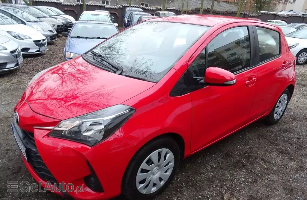 TOYOTA Yaris 