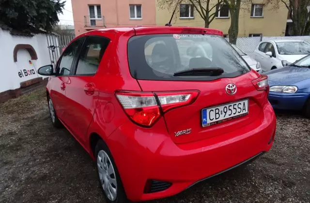 TOYOTA Yaris 