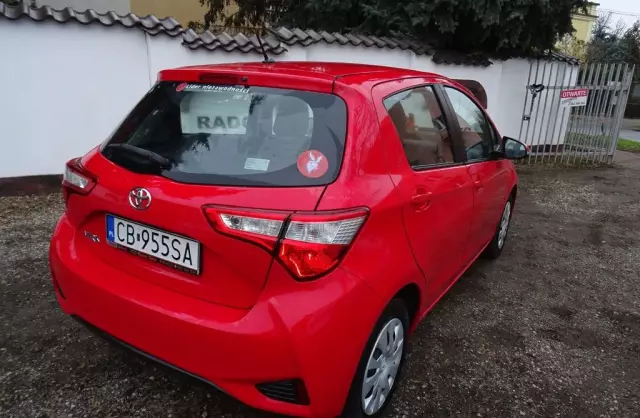 TOYOTA Yaris 