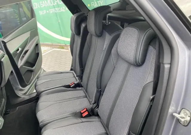 PEUGEOT 5008 PureTech 130 EAT8 Stop & Start Allure Business-Paket
