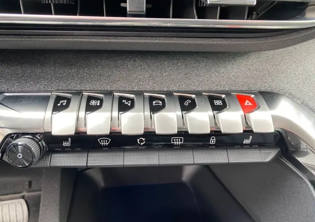 PEUGEOT 5008 PureTech 130 EAT8 Stop & Start Allure Business-Paket