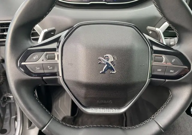 PEUGEOT 5008 PureTech 130 EAT8 Stop & Start Allure Business-Paket