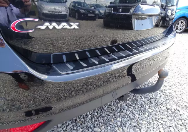 FORD Grand C-MAX 1.6 TDCi Trend