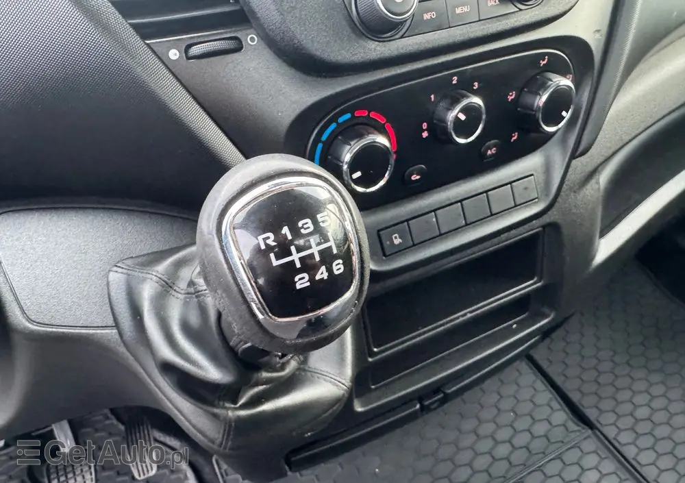 IVECO 35C16,,35C17,,35C18,,50C15,,50C17,,50C18 KIPER WYWROT 3 STR 3,0 SILNIK 