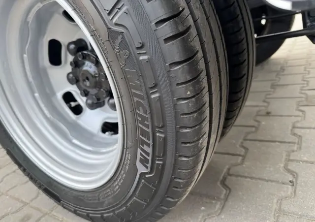 IVECO 35C16,,35C17,,35C18,,50C15,,50C17,,50C18 KIPER WYWROT 3 STR 3,0 SILNIK 