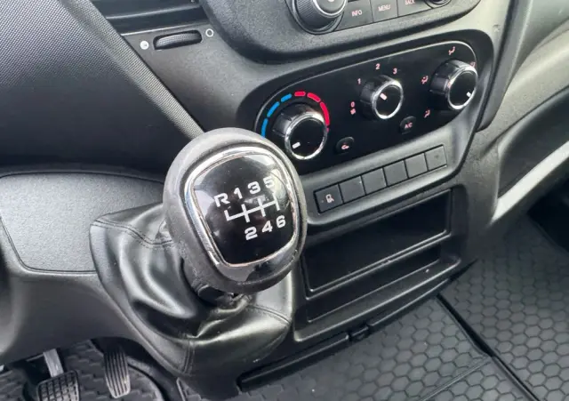 IVECO 35C16,,35C17,,35C18,,50C15,,50C17,,50C18 KIPER WYWROT 3 STR 3,0 SILNIK 