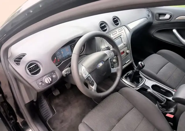 FORD Mondeo 2.0 Titanium