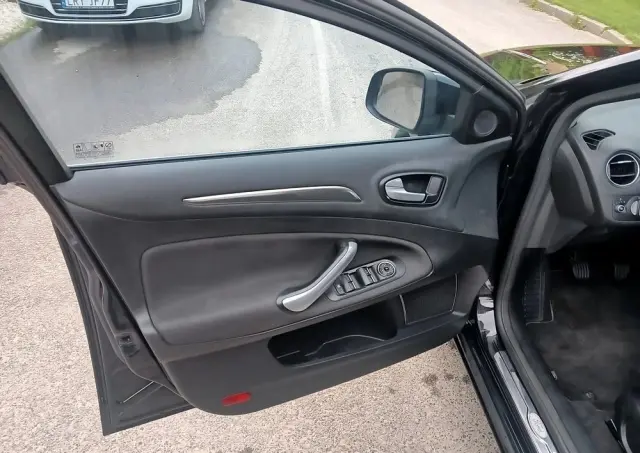 FORD Mondeo 2.0 Titanium