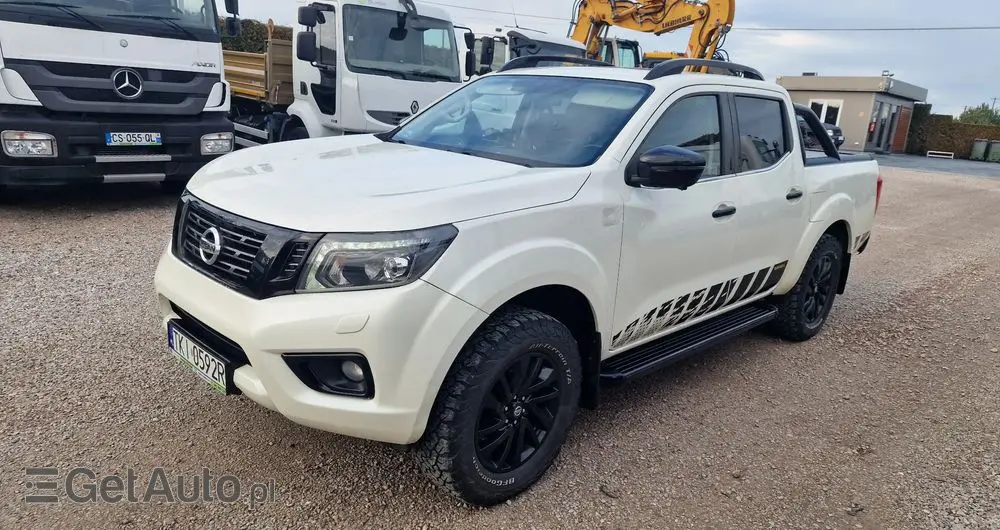 NISSAN Navara 