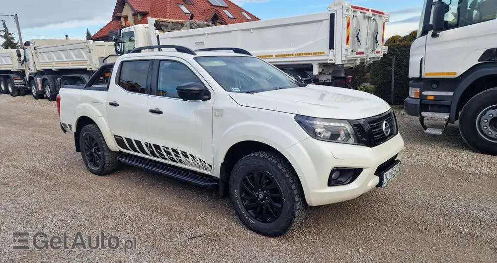 NISSAN Navara 