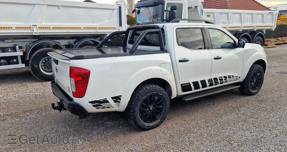 NISSAN Navara 