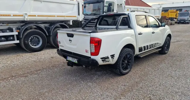 NISSAN Navara 