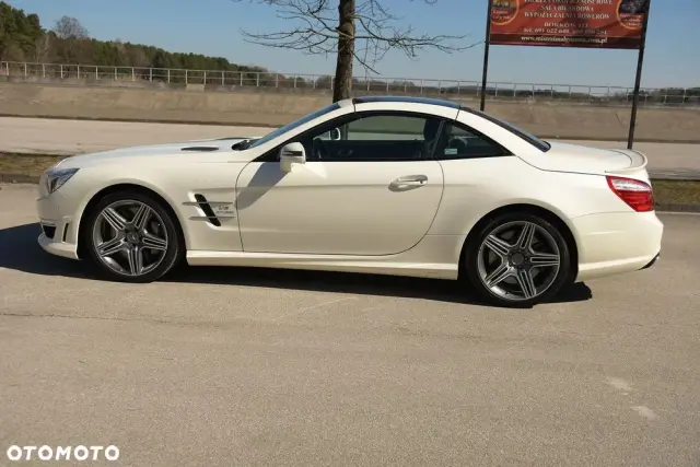 MERCEDES-BENZ SL 63 AMG