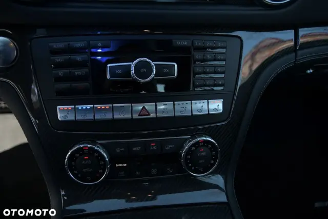 MERCEDES-BENZ SL 63 AMG