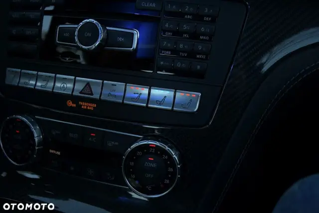 MERCEDES-BENZ SL 63 AMG