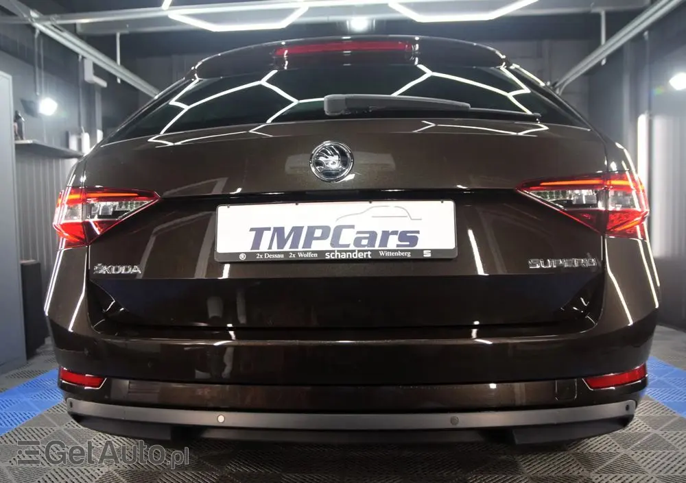 SKODA Superb 1.8 TSI L&K